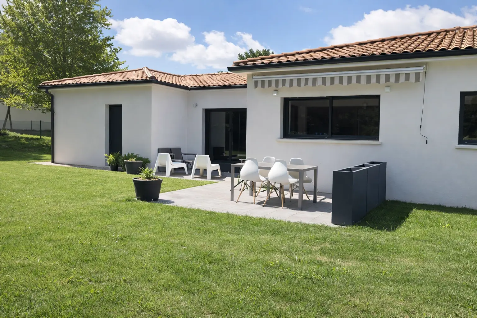 Des espaces extérieurs et annexes pensés pour le quotidien