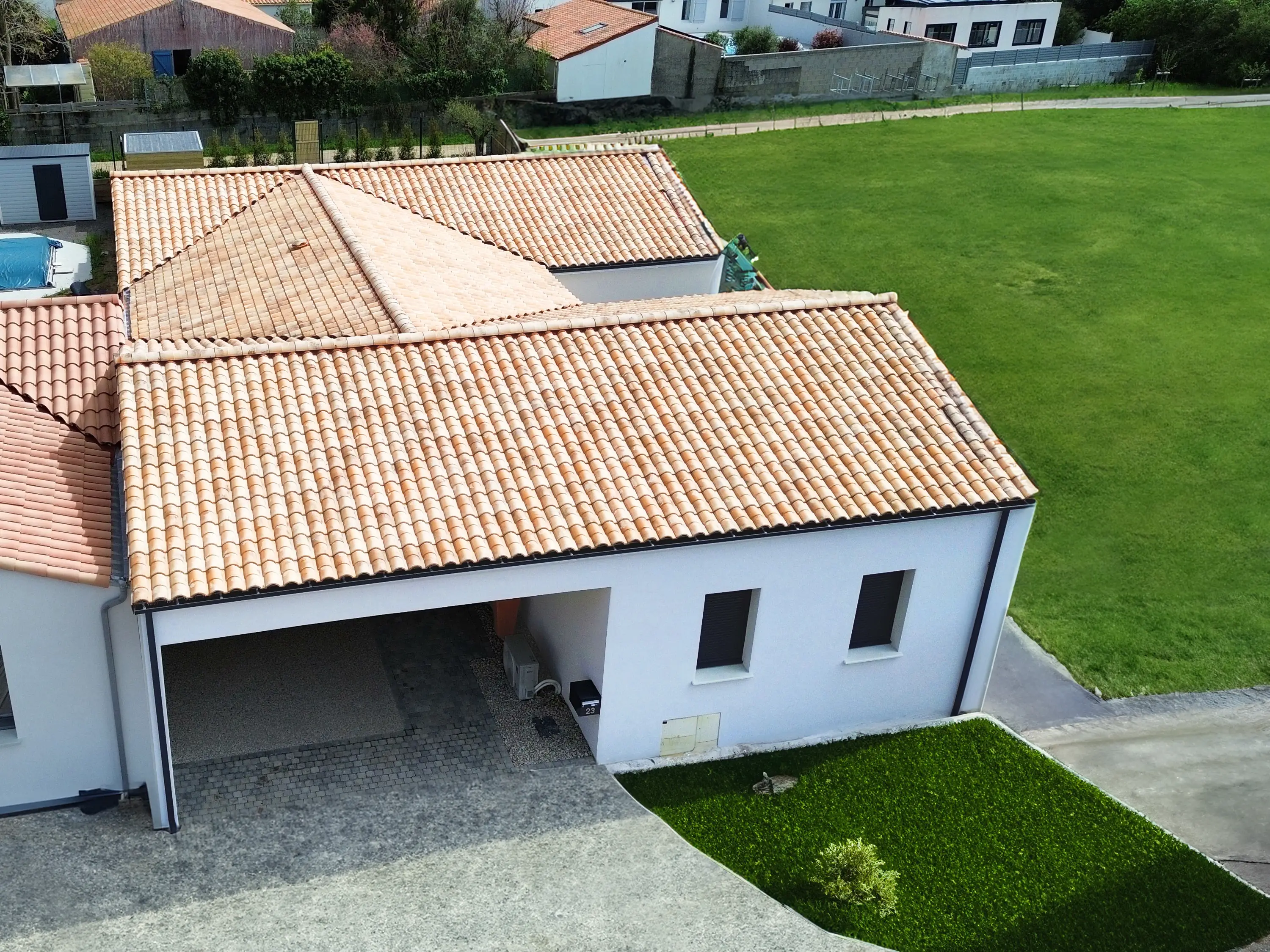 Photo réalisation Maison moderne en U avec patio à Olonne-sur-Mer