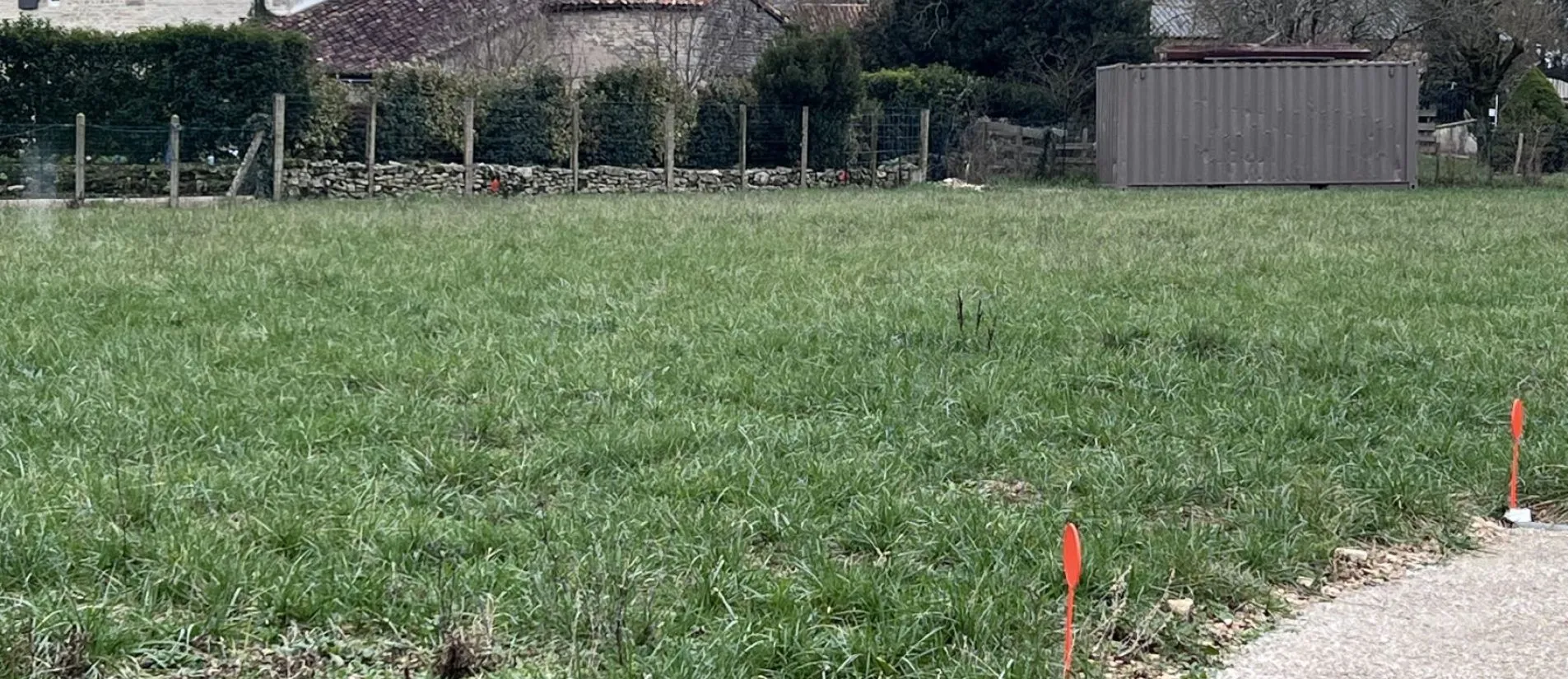 Maison de  89.73 m² sur un terrain de 777 m² à MANSLE en CHARENTE (16).
