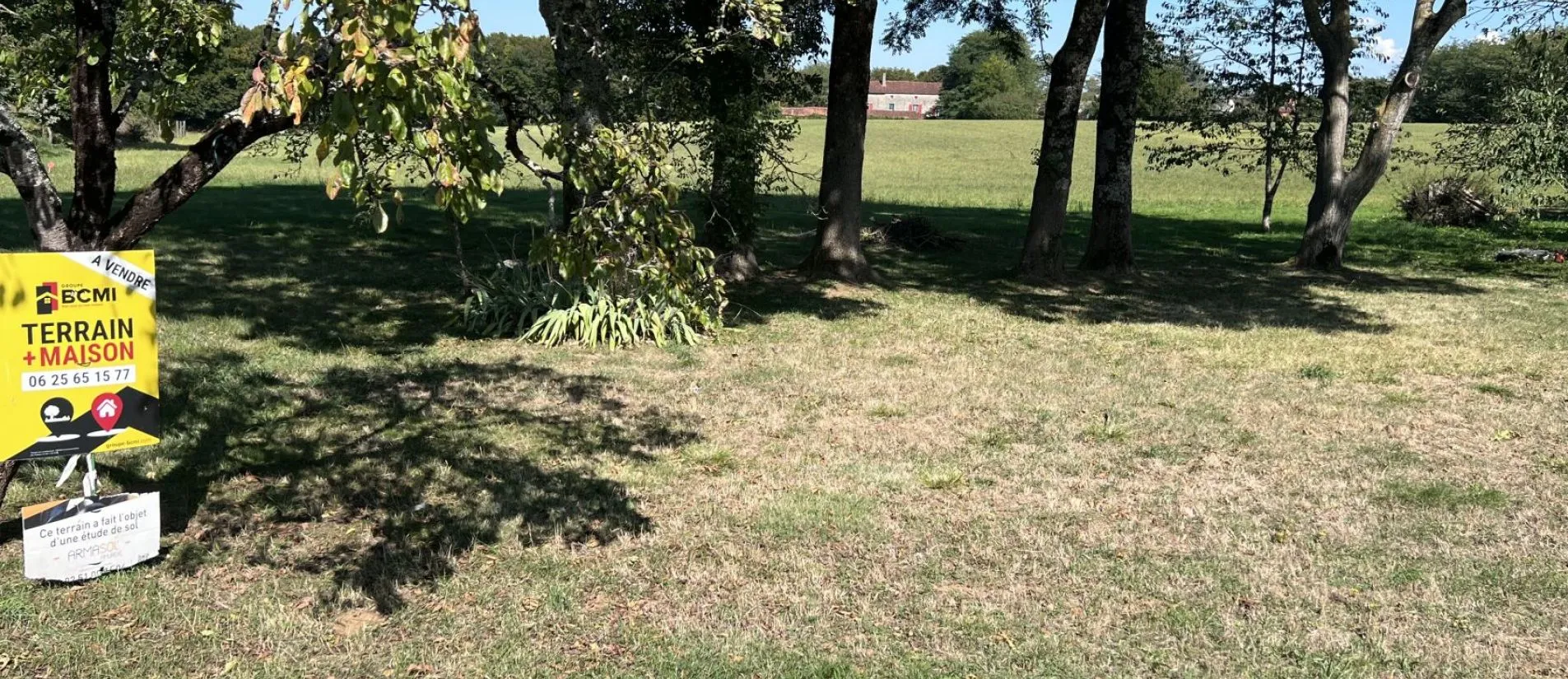 Maison de  89.73 m² sur un terrain de 1779 m² à TAPONNAT-FLEURIGNAC en CHARENTE (16).
