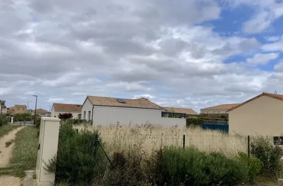 Terrain à bâtir de 482 m2 au prix de 78990 € à MIGNALOUX-BEAUVOIR (86)
