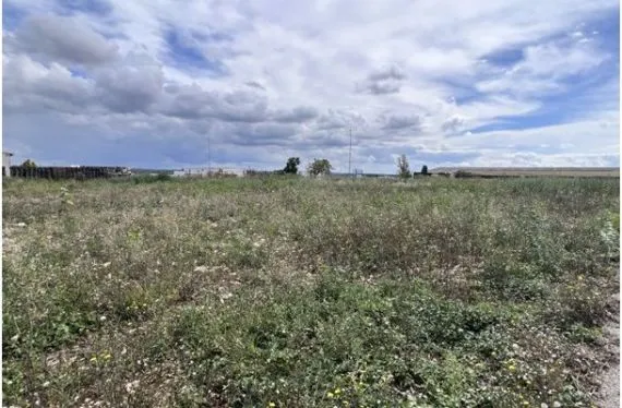 Terrain à bâtir de 1200 m2 au prix de 38000 € à ANAIS (16)