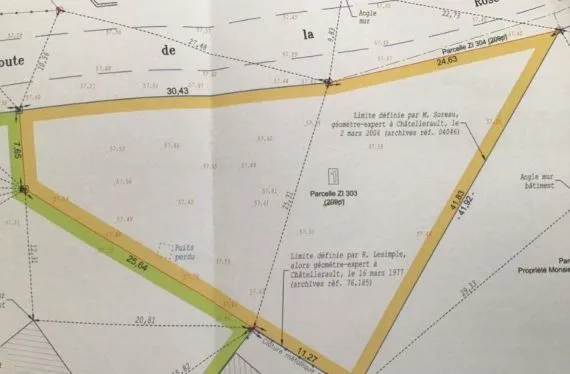 Terrain à bâtir de 935 m2 au prix de 32000 € à ANTRAN (86)